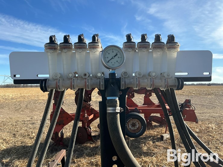 schlagel-8r30-strip-till-image-15