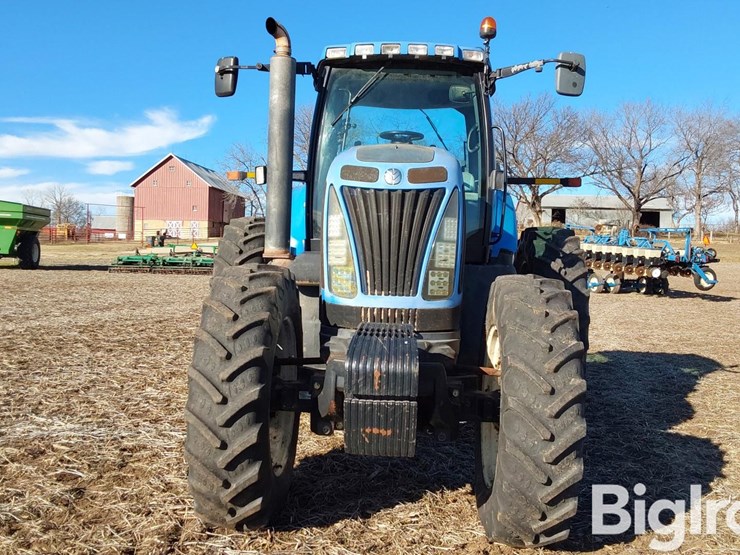 2007-new-holland-t8010-image-2