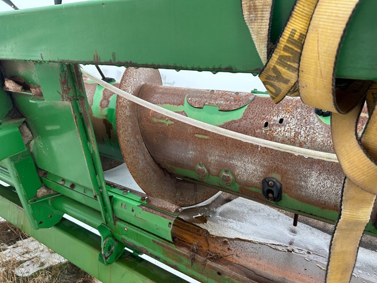 2015-john-deere-635f-image-11