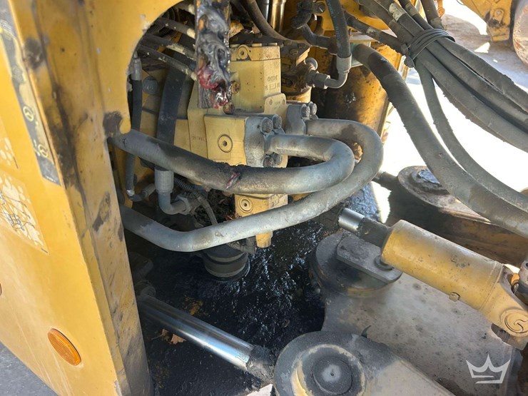 2012-caterpillar-924k-image-21