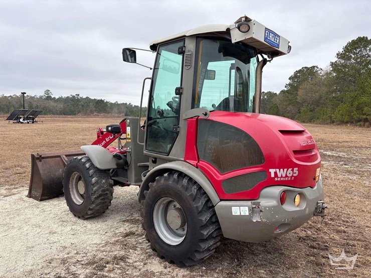 2016-takeuchi-tw65-image-4