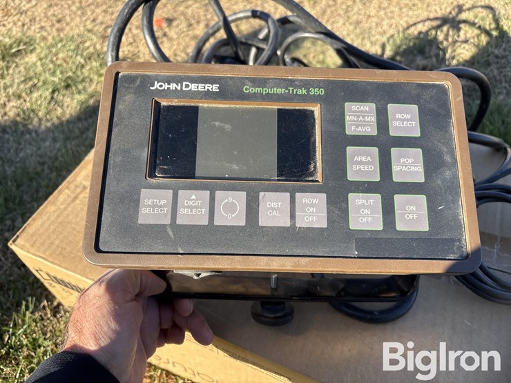 john-deere-350-image-9