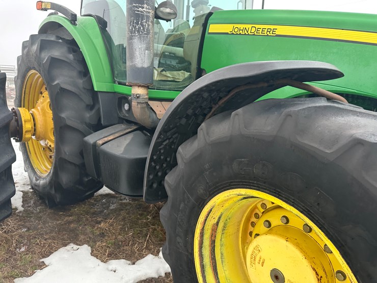 john-deere-8330-image-42