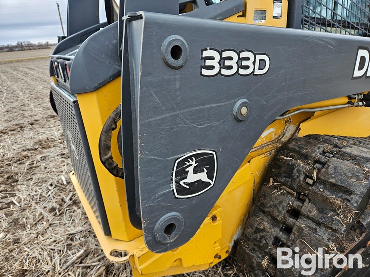 2012-deere-333d-image-15