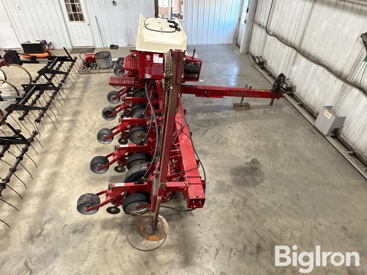 international-900-cyclo-air-image-12