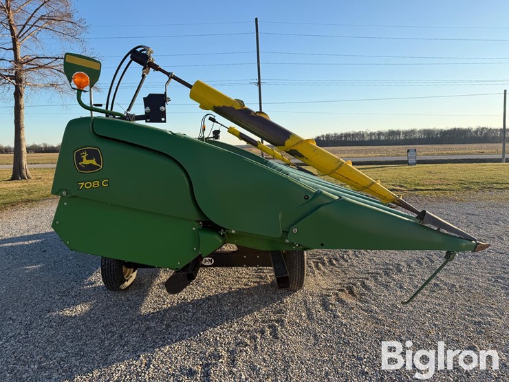 2020-john-deere-708c-image-4