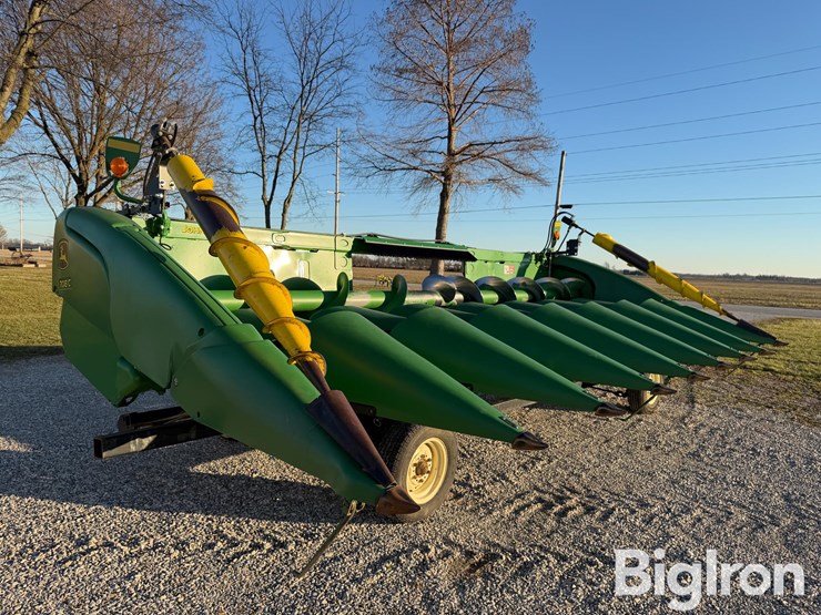 2020-john-deere-708c-image-3