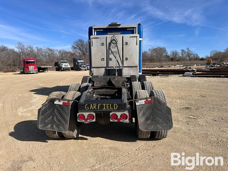 2002-peterbilt-379-image-6