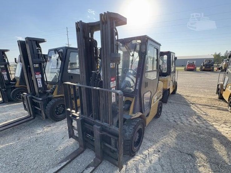 2020-caterpillar-gp30n-image-3