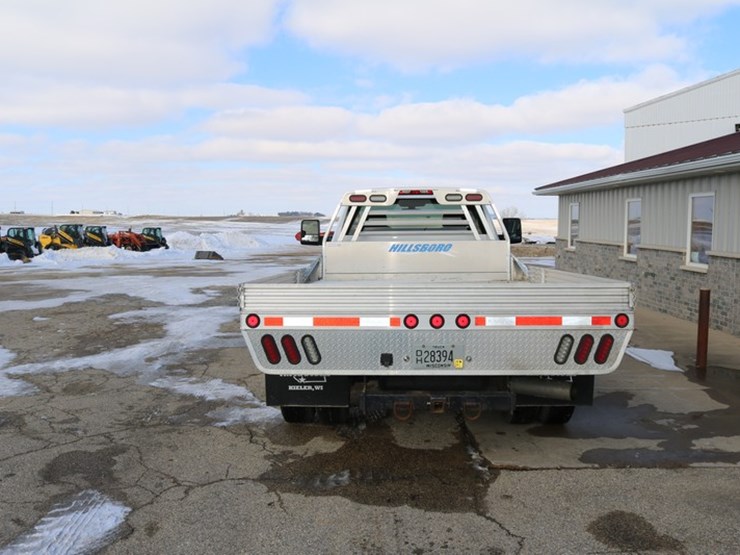 2022-gmc-5500-image-7