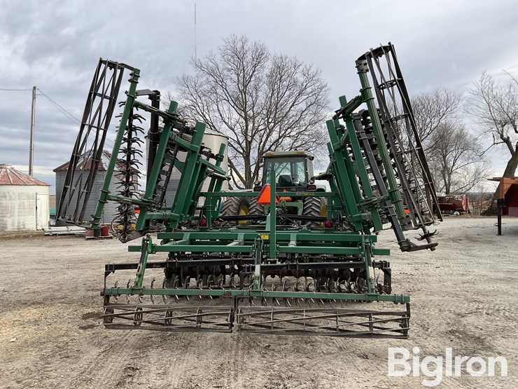 great-plains-2400tt-image-6