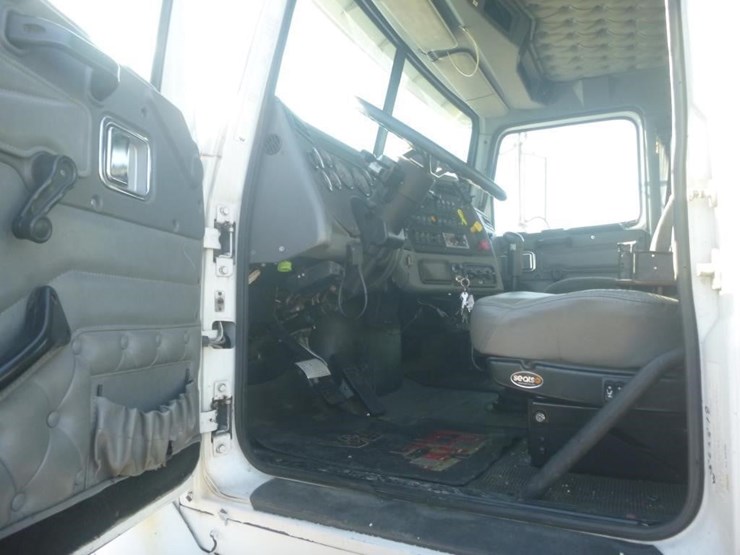 2008-western-star-4900-image-13