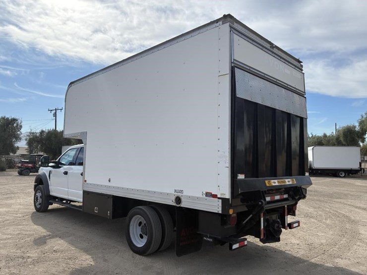 2017-ford-f550-xlt-image-4