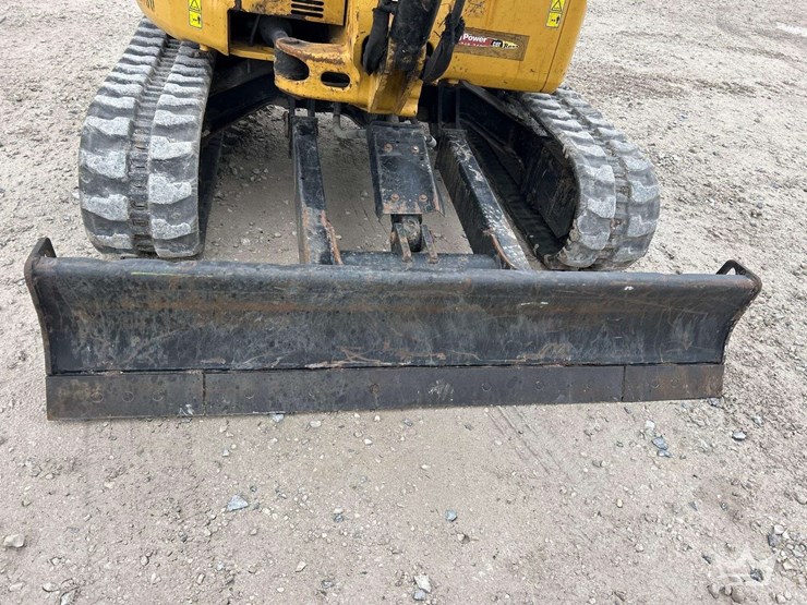 caterpillar-303-image-29