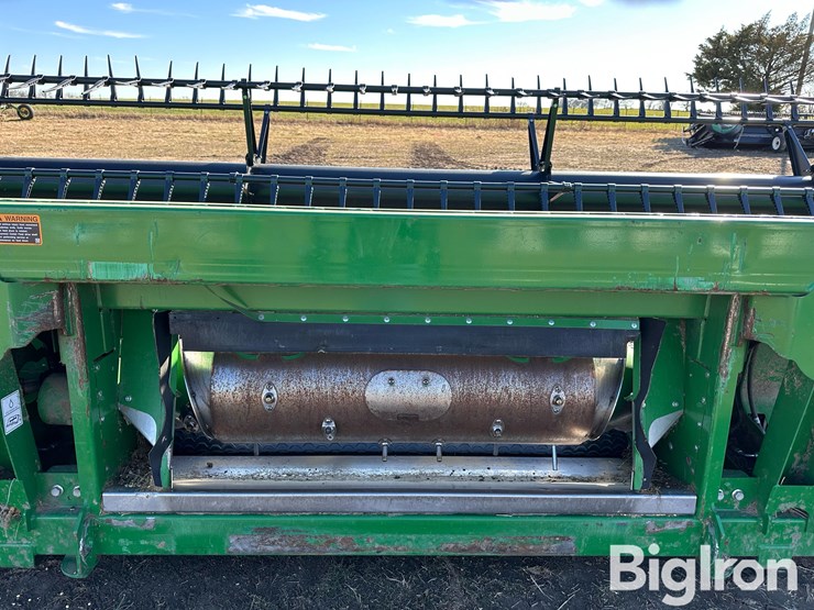 2020-john-deere-735fd-image-13