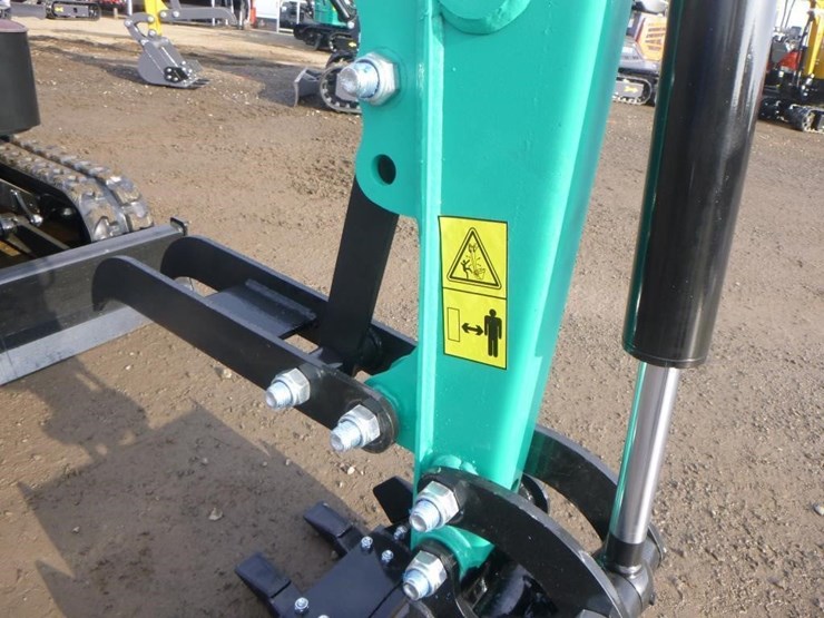 agt-mh12rx-hydraulic-excavator-image-12