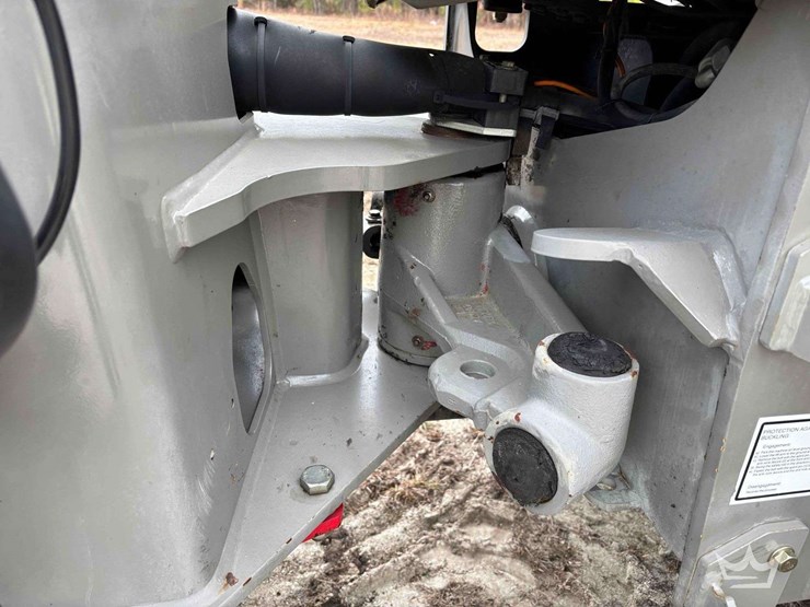 2016-takeuchi-tw65-image-15