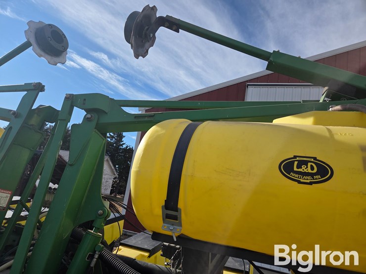 2012-john-deere-1760-image-18