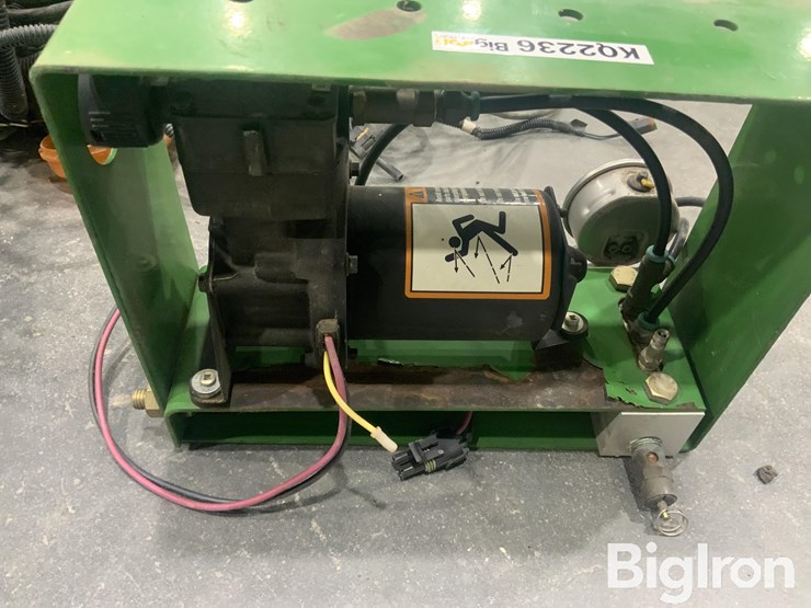 john-deere-1720-image-9