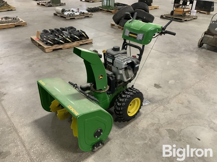 john-deere-16-image-1