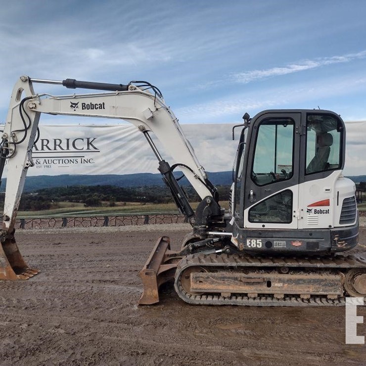 2014 BOBCAT E85