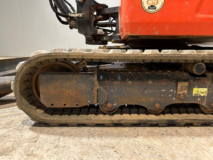 2019-kubota-kx033-4-image-17