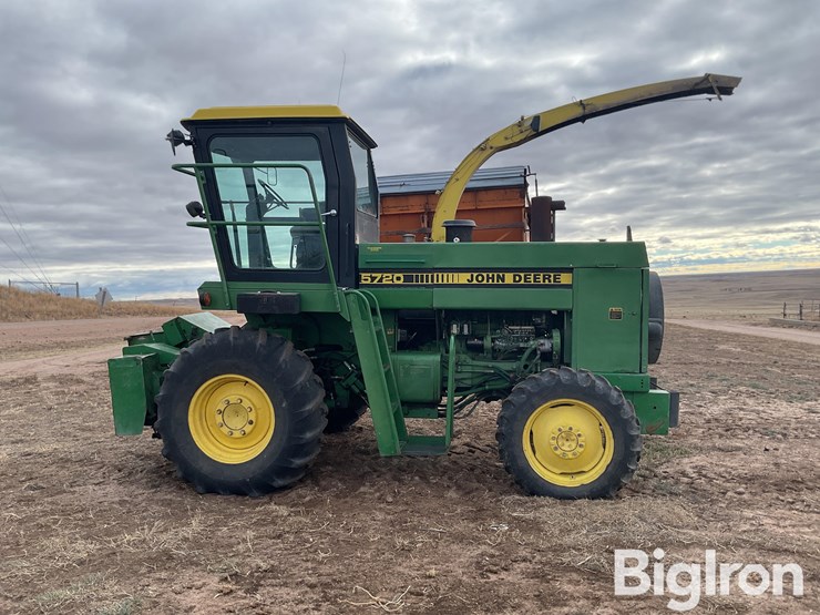 1983-john-deere-5720-image-8