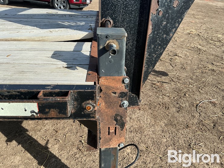 2015-h&h-t/a-gooseneck-flatbed-trailer-image-18