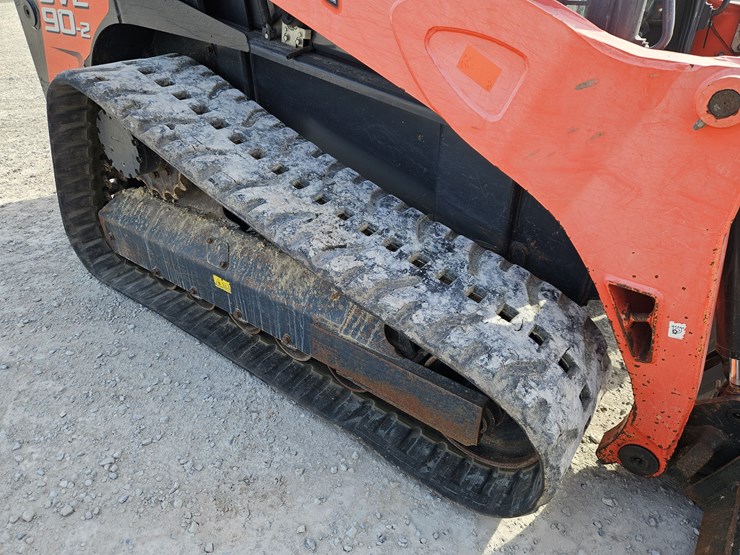 2014-kubota-svl90-2-image-20