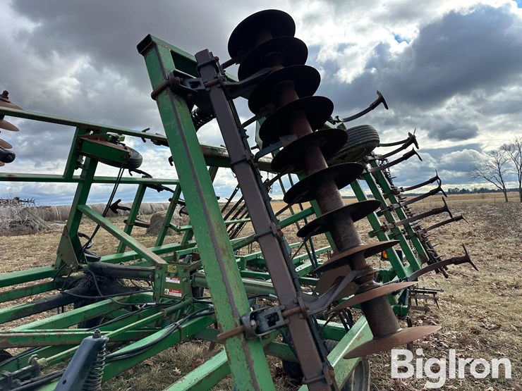 john-deere-724-image-19