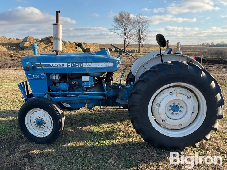 1976-ford-3600-image-8