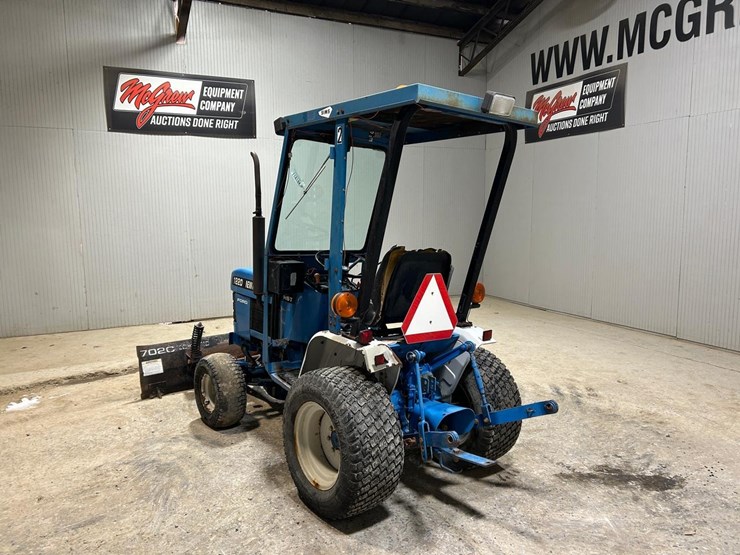 new-holland-1220-image-2