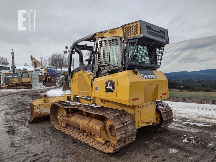 2022-deere-650k-lgp-image-47