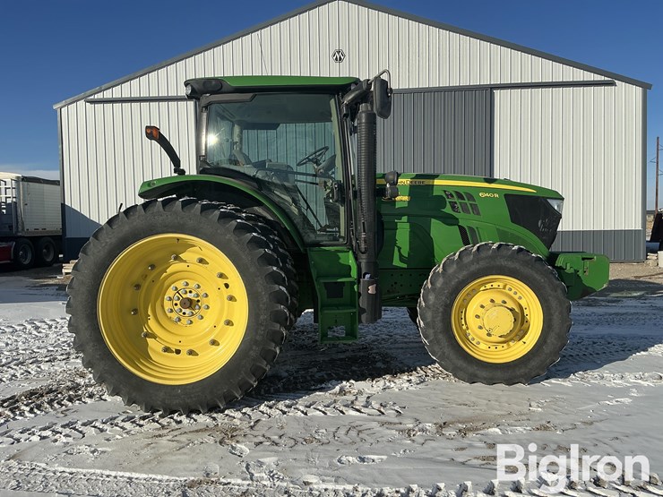 2014-john-deere-6140r-image-4