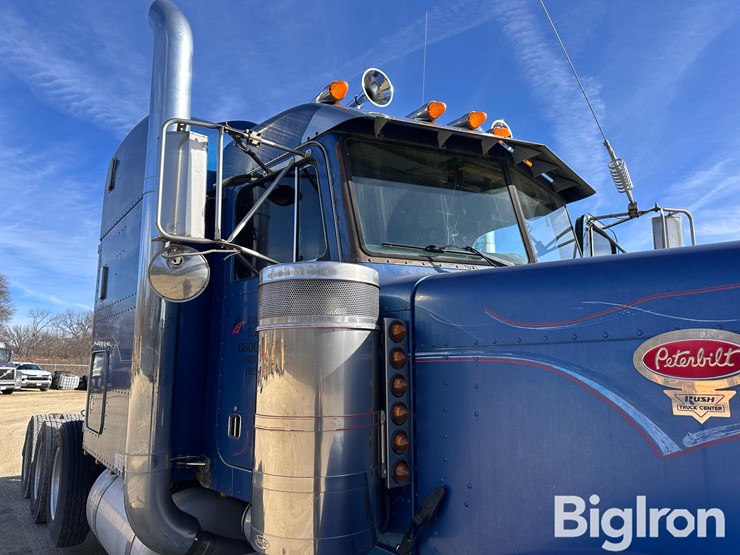 2002-peterbilt-379-image-10