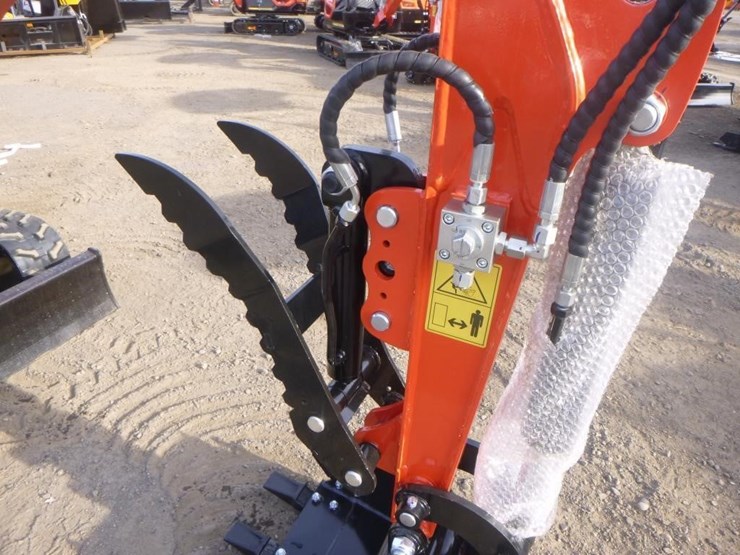 2025-tpm-18bs-hydraulic-excavator-image-12