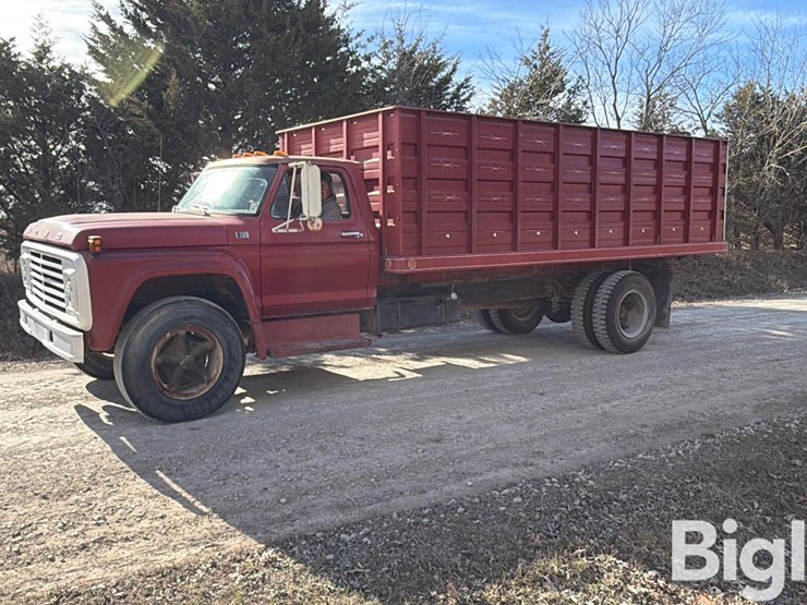 1975-ford-f700-image-20