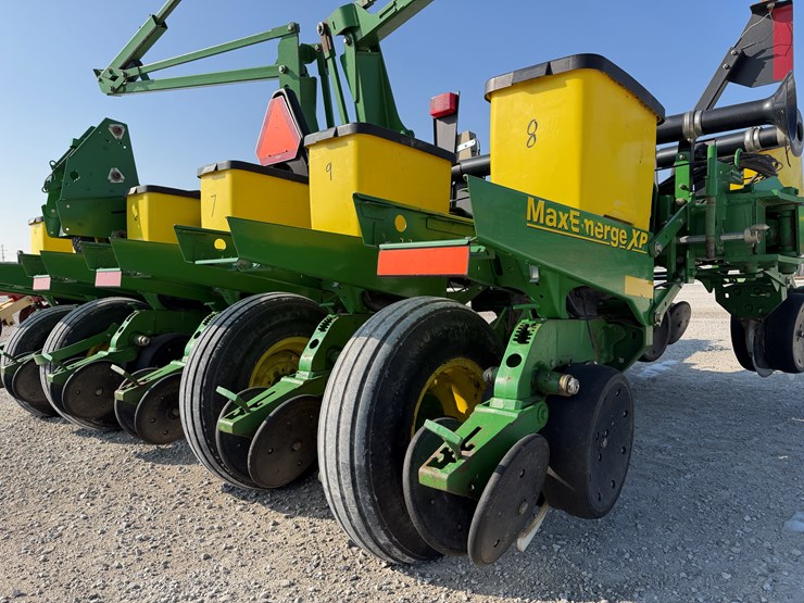 2005-john-deere-1760-image-9