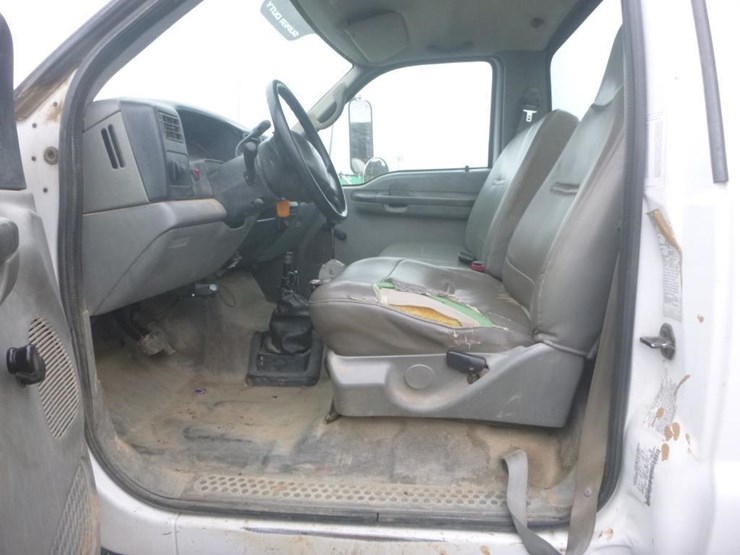 2008-ford-f650-image-13