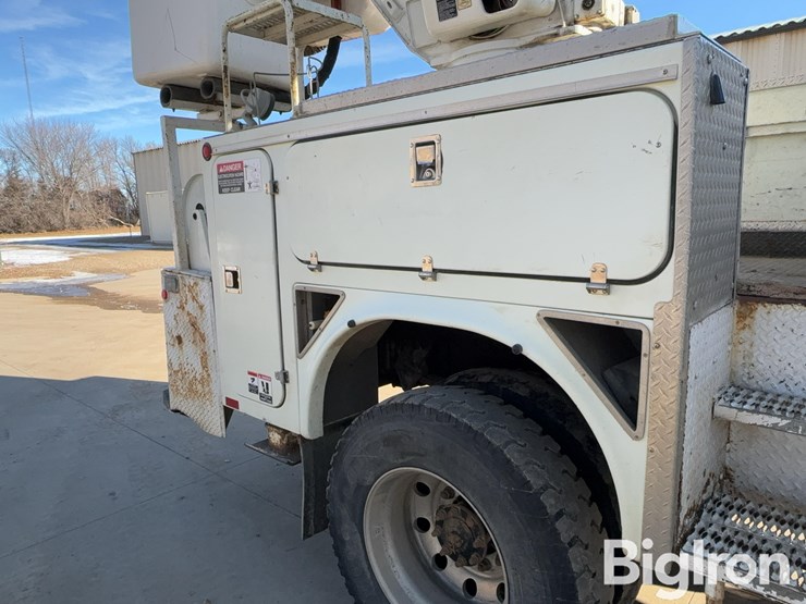 2005-international-7400-image-18