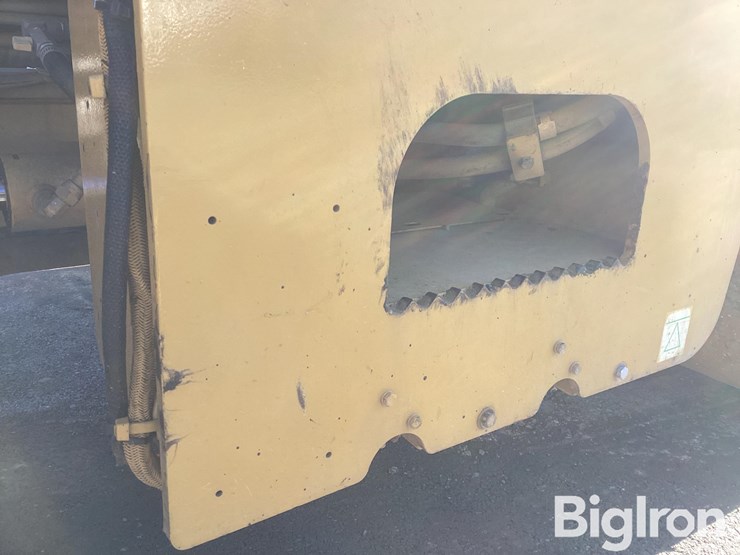 2011-caterpillar-cb-434d-image-15