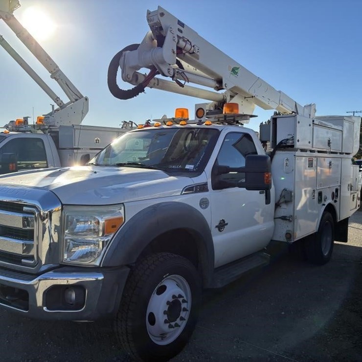 2015 FORD F550
