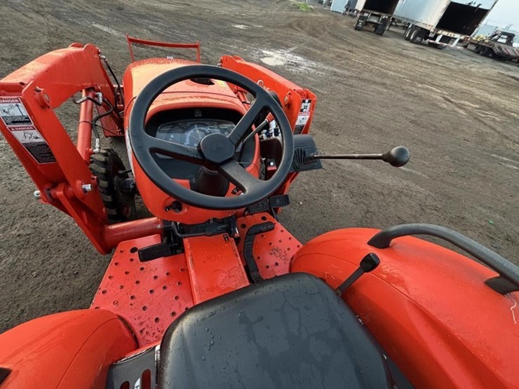 2018-kubota-l2501d-image-25