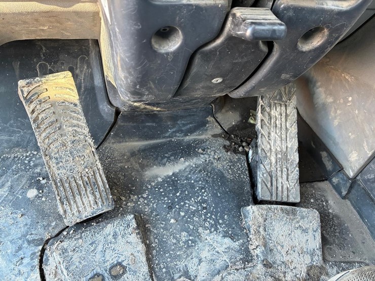 2021-case-321f-image-25