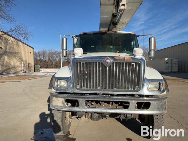 2005-international-7400-image-10