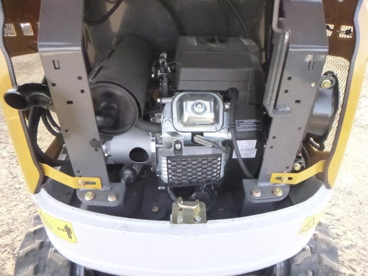 2025-agt-xz20r-hydraulic-excavator-image-24