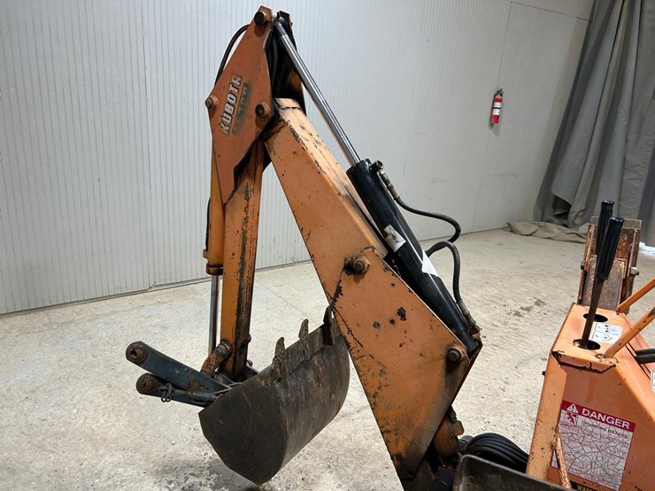 kubota-b8200-image-19