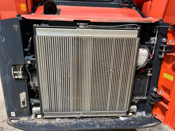 2016-kubota-svl75-2-image-15