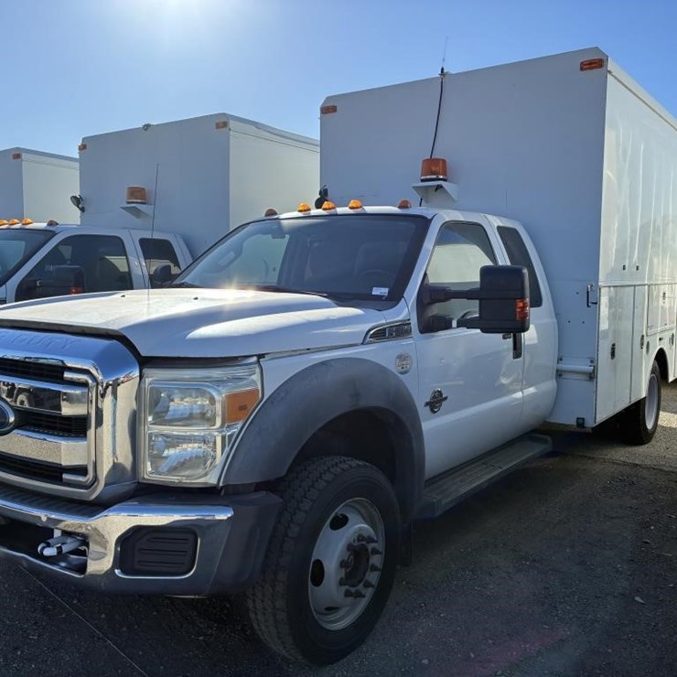 2011 FORD F550