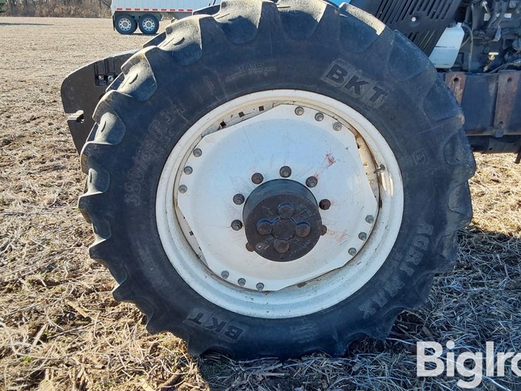 2007-new-holland-t8010-image-13